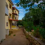 Niki Διαμέρισμα Χράνοι